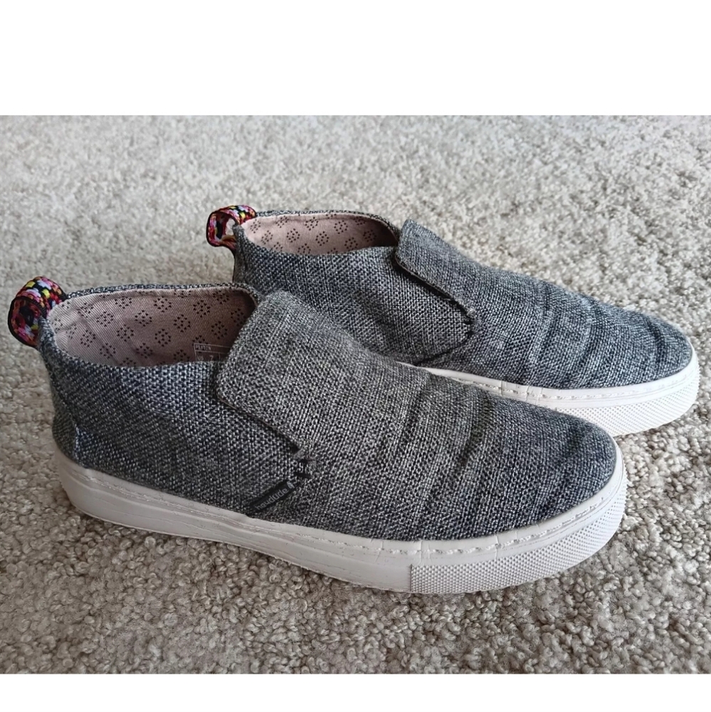 Hey Dude Peyton Linen Grey Black Womens 7 Slip On Loafer Bootie